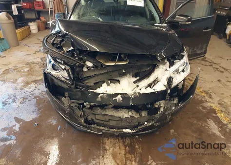 2014 Buick Lacrosse Leather Group z USA, uszkodzony, nr VIN 1G4GC5G3XEF305136